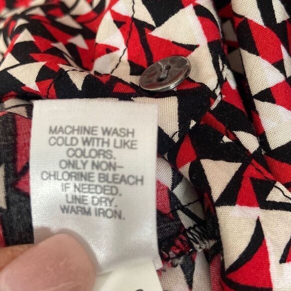 J. Jill Red Black White Geometric Button Front Shirt Dress Roll Tab Sleeves 2P - Picture 7 of 9